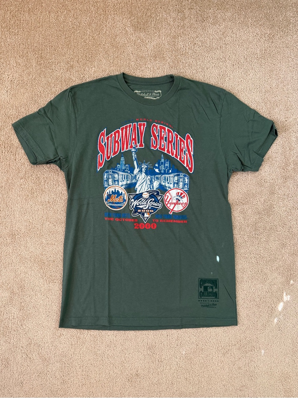 Mitchell & Ness Forest Green Subway Series 2000 Graphic Tee